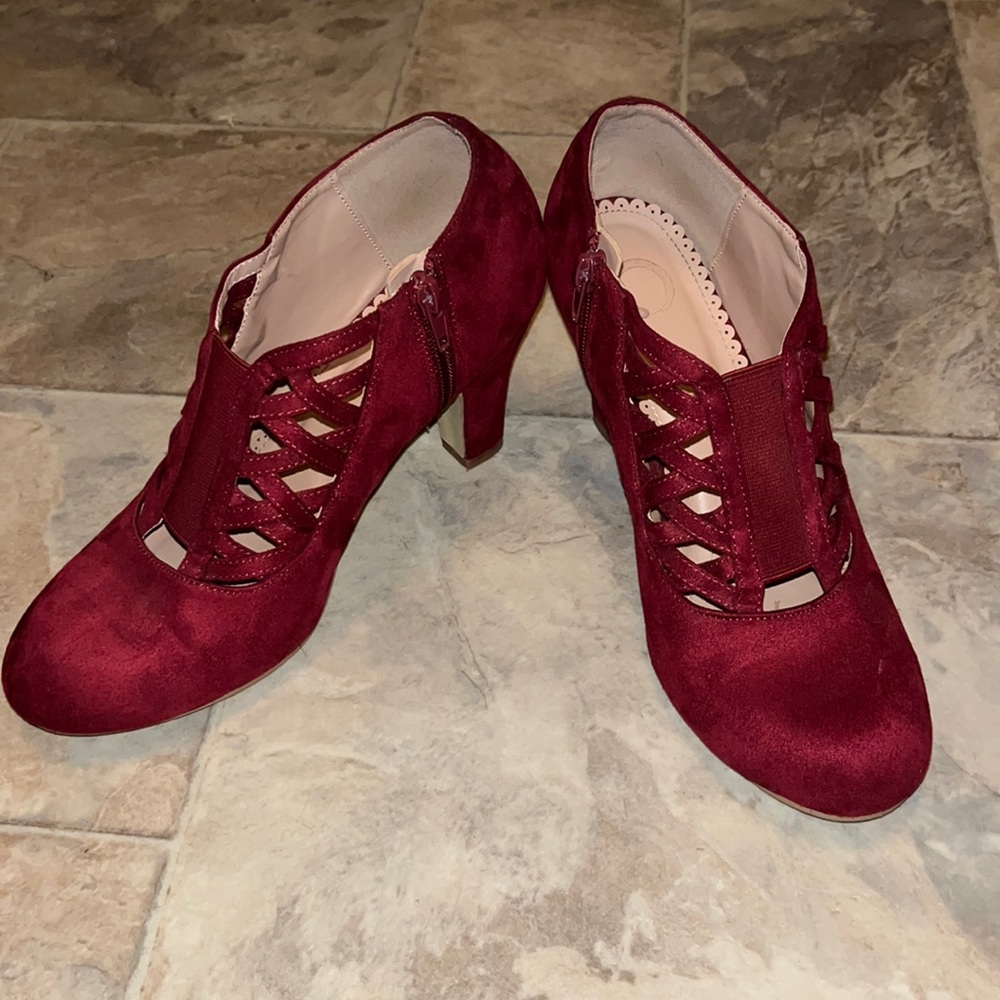 DSW Journee Collection Piper Bootie Heels -- Burgundy - Picture 5 of 12